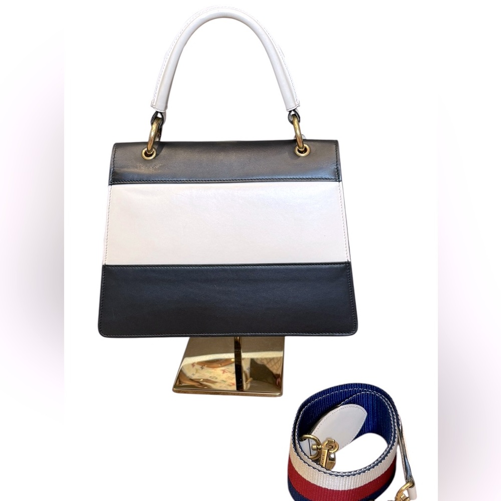 ✨🛍️ Gucci Queen Margaret Leather Top Handle Bag with Crossbody - Picture 2 of 5